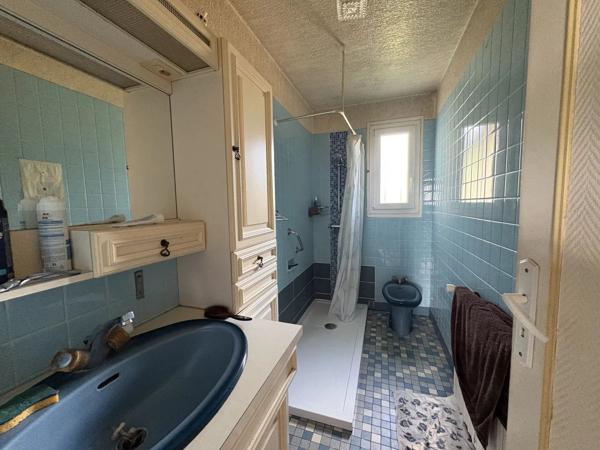 Vente                                                      Maison
                        
                     5 pièces                      94 m2                     à La Chaussée-d'Ivry