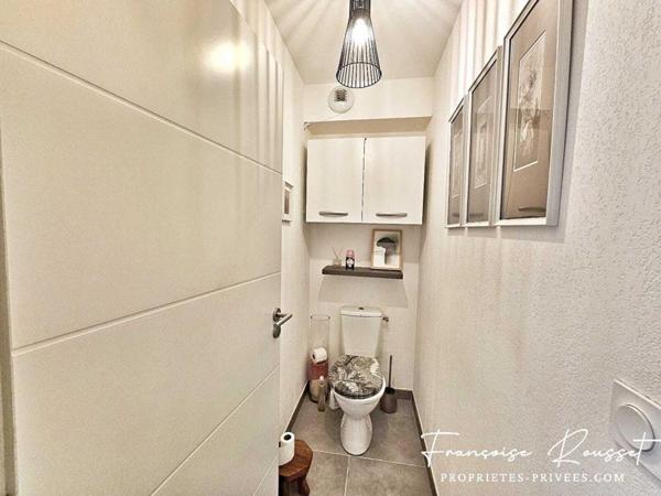 BIEN RARE : T2 avec Terrasse et vue Panoramique sur les Collines de Nîmes