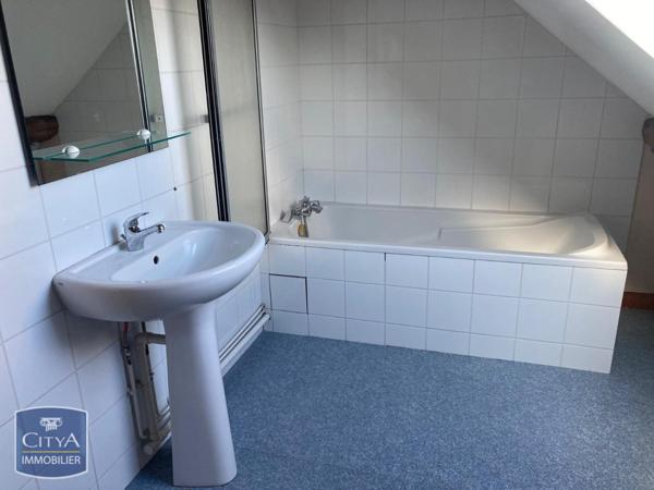 Appartement à louer 4 pièces 98.41m²