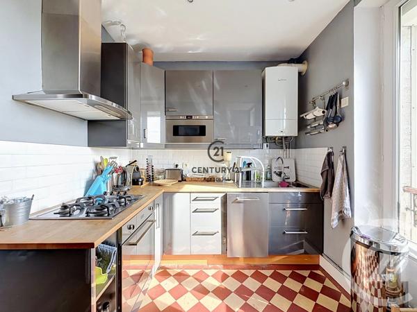 Appartement Duplex à vendre  6 pièces - 92,26 m 2   VILLEMOMBLE  - 93