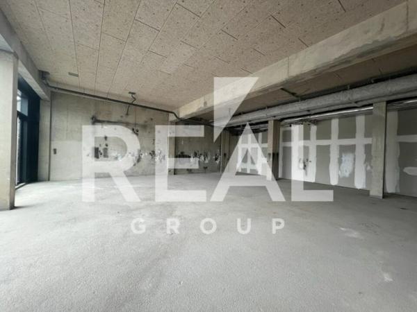 Local commercial de 195 m² à louer à Bordeaux