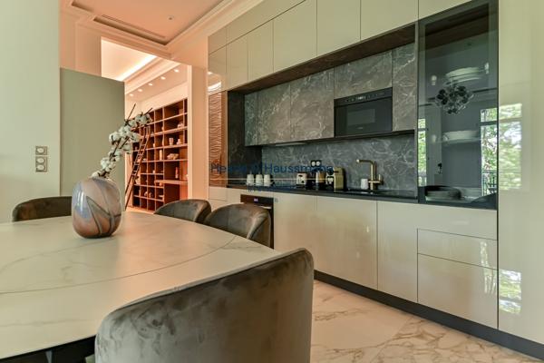 Appartement luxueux entièrement neuf avec climatisation