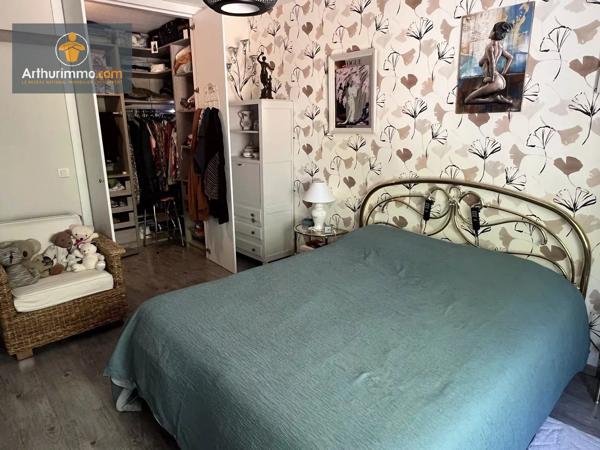Vente                                                      Maison
                        
                     7 pièces                      170 m2                     à Marmande
