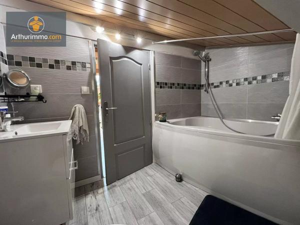 Vente                                                      Maison
                        
                     7 pièces                      170 m2                     à Marmande