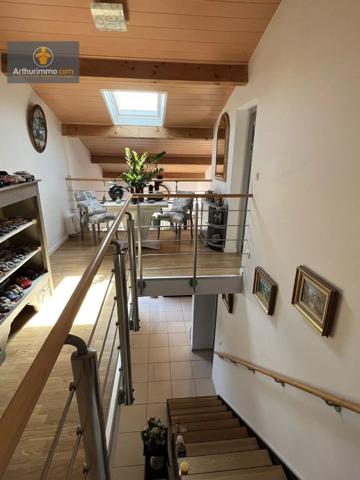 Vente                                                      Maison
                        
                     7 pièces                      170 m2                     à Marmande