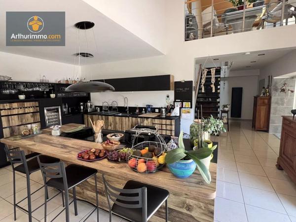 Vente                                                      Maison
                        
                     7 pièces                      170 m2                     à Marmande