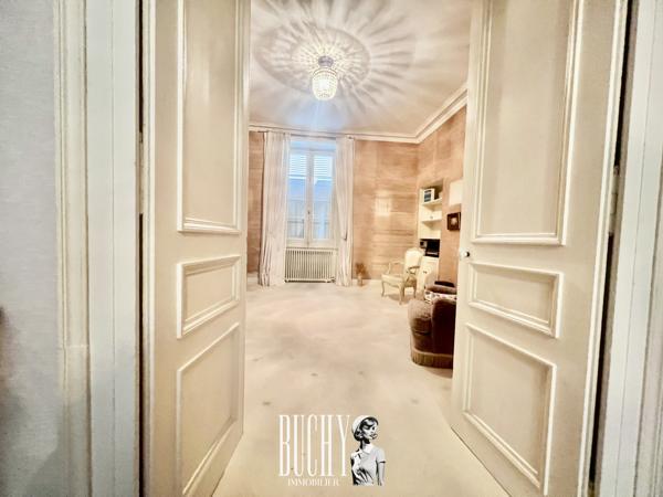 Maison 12 pièce(s) 6 chambre(s) 326 m²