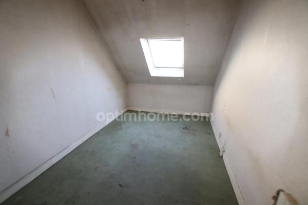 VAILLY SUR SAULDRE MAISON DE VILLAGE MITOYENNE 3 PIECES A RENOVER ENTIEREMENT