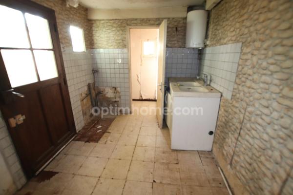 VAILLY SUR SAULDRE MAISON DE VILLAGE MITOYENNE 3 PIECES A RENOVER ENTIEREMENT