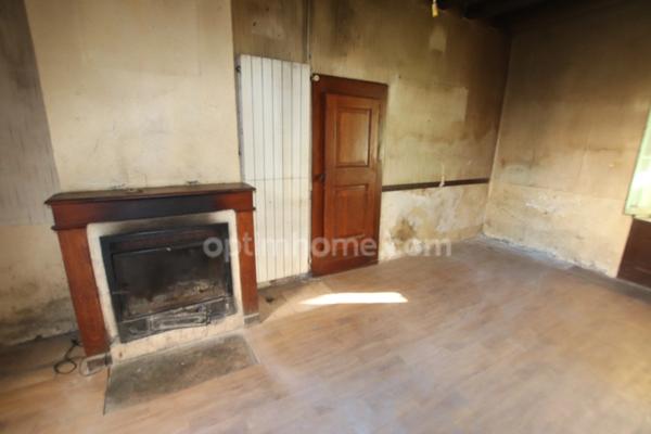 VAILLY SUR SAULDRE MAISON DE VILLAGE MITOYENNE 3 PIECES A RENOVER ENTIEREMENT