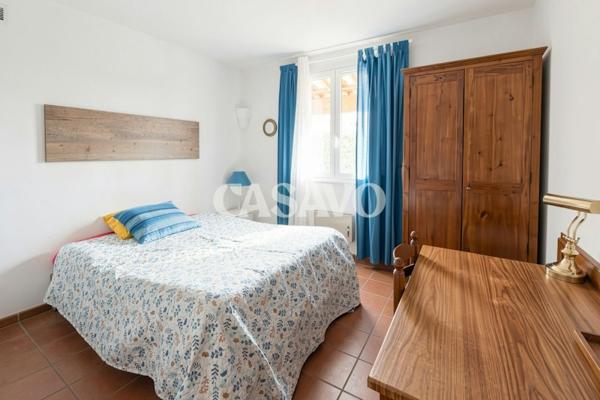 Vente Maison 5 pièces de 115m² - 13540 Aix-en-Provence