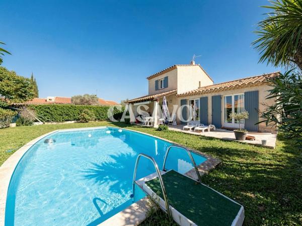 Vente Maison 5 pièces de 115m² - 13540 Aix-en-Provence