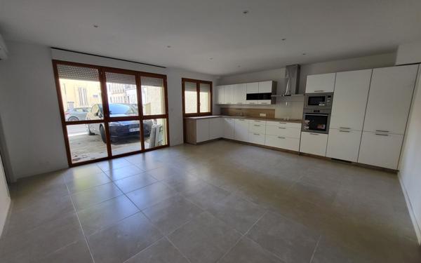 Appartement à vendre    2 pièces • 64,85 m2 Marseille 5