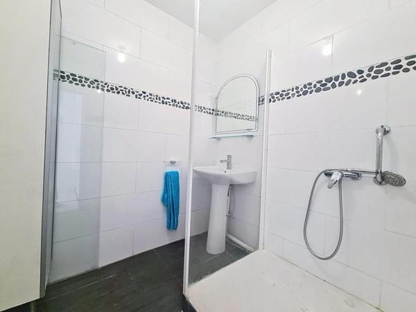 Appartement trois pièces situé au cœur des Lilas