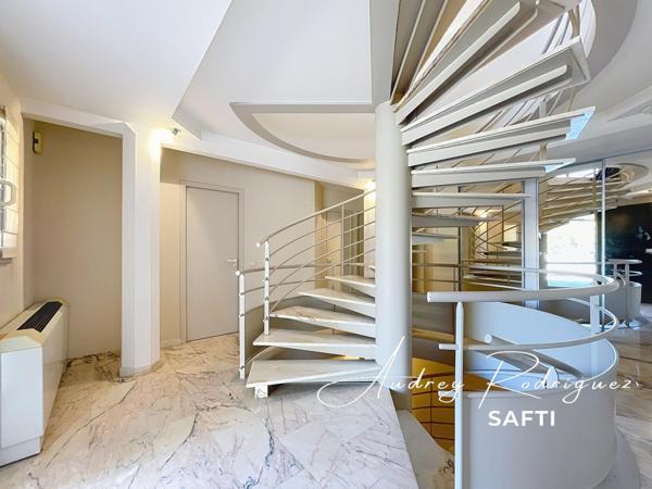 Demeure d’exception au bord du Rhône