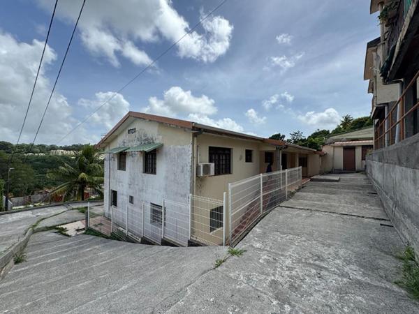 Maison Fort De France 6 pièce(s) 400 m2