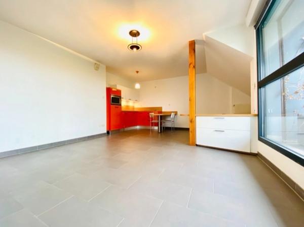 Appartement F2 lumineux avec balcon sans vis à vis - dernier étage avec ascenseur - résidence de 2008