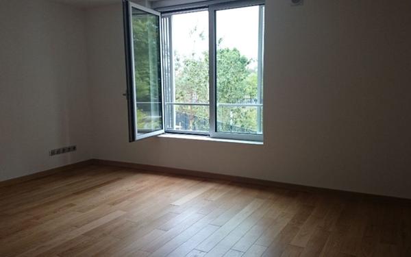 Appartement à louer    1 pièce • 32 m2 Paris 13