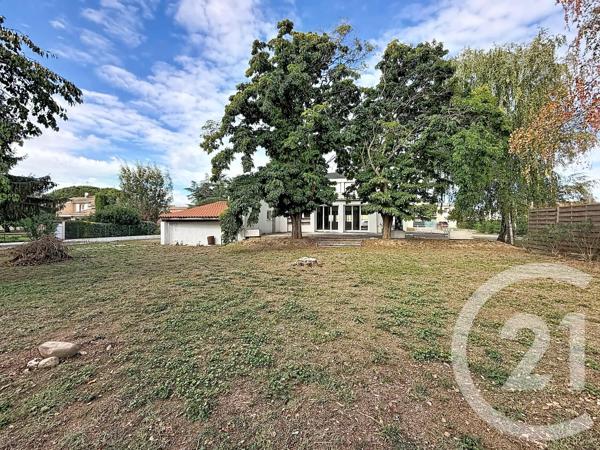 à vendre  485 m 2   ST JEAN DU FALGA  - 09