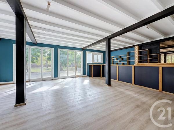 à vendre  485 m 2   ST JEAN DU FALGA  - 09