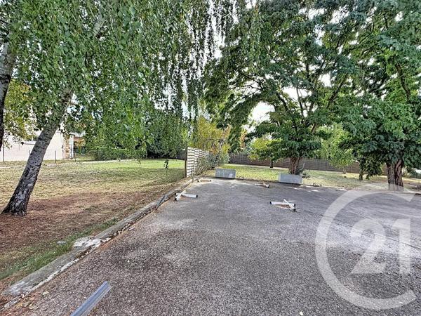 à vendre  485 m 2   ST JEAN DU FALGA  - 09