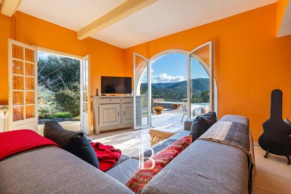 L'Île-Rousse, Maison 5 Chambres -  177 m² à vendre