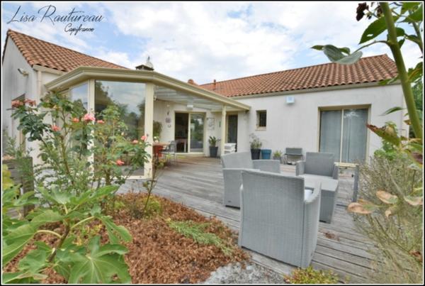Maison à vendre 6 pièces CHAVAGNES EN PAILLERS (85)