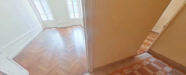 APPARTEMENT T6 A LOUER - LYON 6EME ARRONDISSEMENT l'Europe 218.35 m 2 2 500 € charges comprises par mois