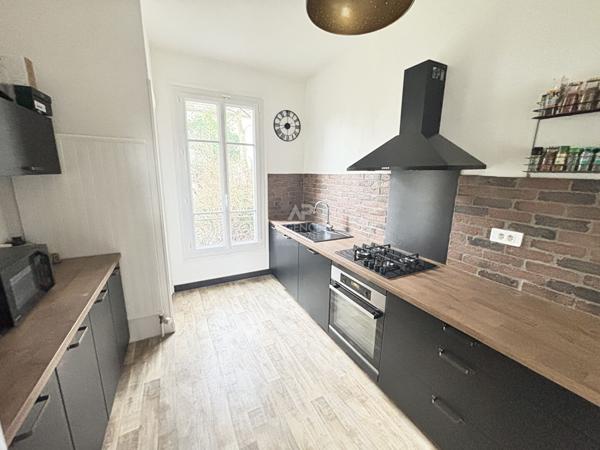 Maison à vendre à Pontoise - 5 pièces €410 000 ** - Référence 11155