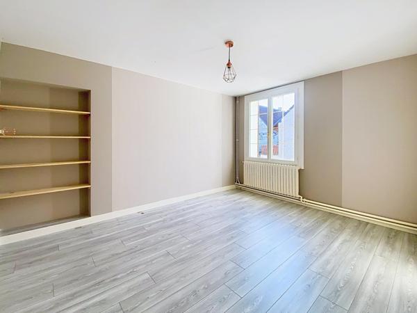 Maison à vendre de 103 m2 à Bléré