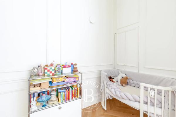 Paris 1er, Appartement 2 Chambres -  70 m² à vendre