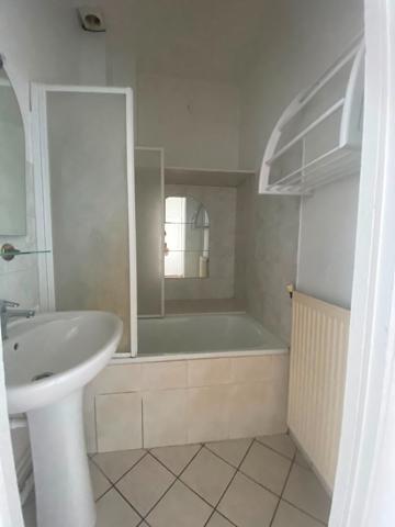 LES PAVILLONS-SOUS-BOIS, à louer, appartement t3