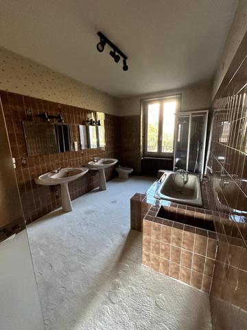 Immeuble de caractère – 198 m² – Centre-ville d’Épinal