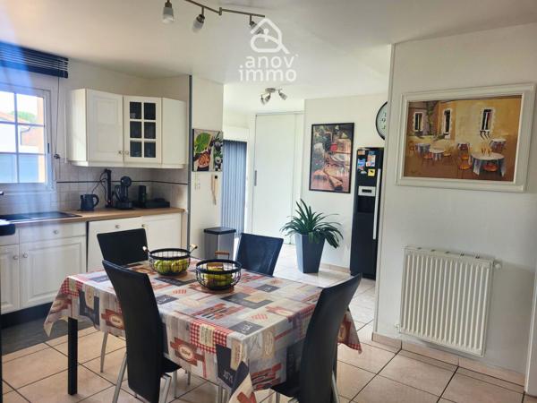 Maison
                                                                                                                                                                                                                                                                                                                        5 pièce(s)                                                                                                                                                                                                          3 chambre(s)                                                                                                                                                                                                          170  m²