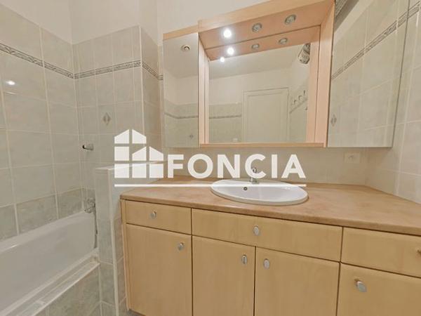 Location Appartement 4 pièces 99.2 m² - 551/553 AV DU PRADO Marseille 13008