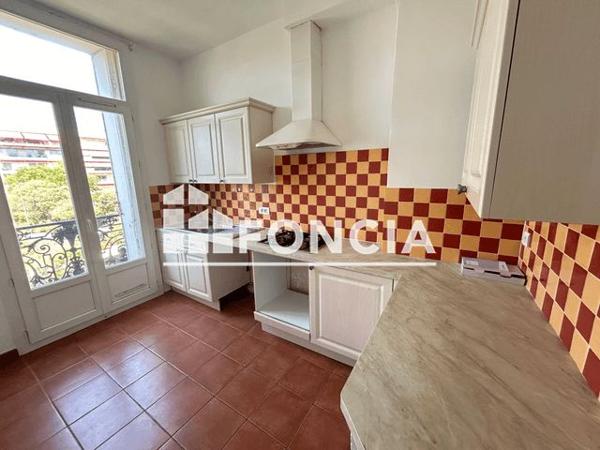 Location Appartement 4 pièces 99.2 m² - 551/553 AV DU PRADO Marseille 13008