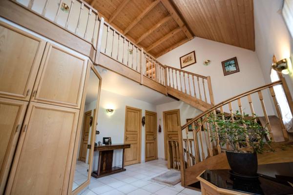 Maison à vendre - Saint-Jorioz 5 pièces de 220 m²