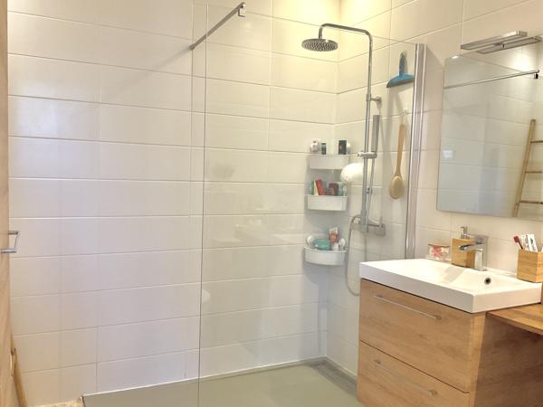 Appartement T2/3 pièces 54 m² avec Beau jardin
