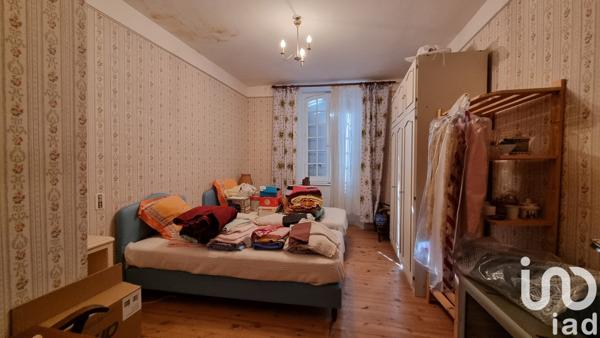 Maison de village 8 pièces de 250 m² à Sauveterre-de-Rouergue (12800)