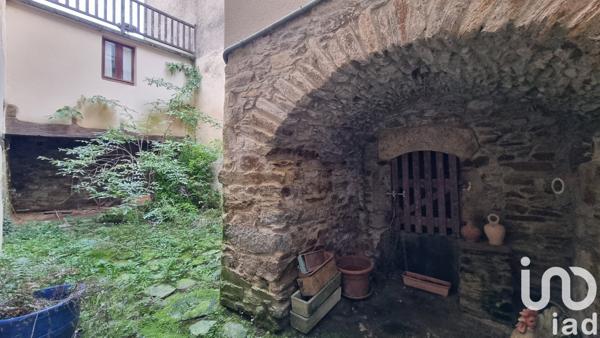 Maison de village 8 pièces de 250 m² à Sauveterre-de-Rouergue (12800)