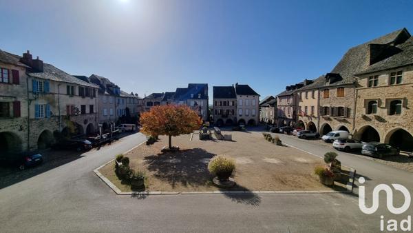 Maison de village 8 pièces de 250 m² à Sauveterre-de-Rouergue (12800)