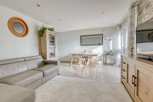 Nanterre limite Rueil joli 3 pièces de 68 m² avec balcon €330 000 ** - Référence 15094