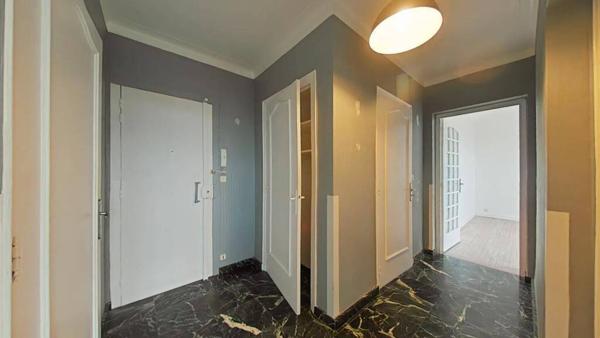 F2 PROCHE CENTRE VILLE