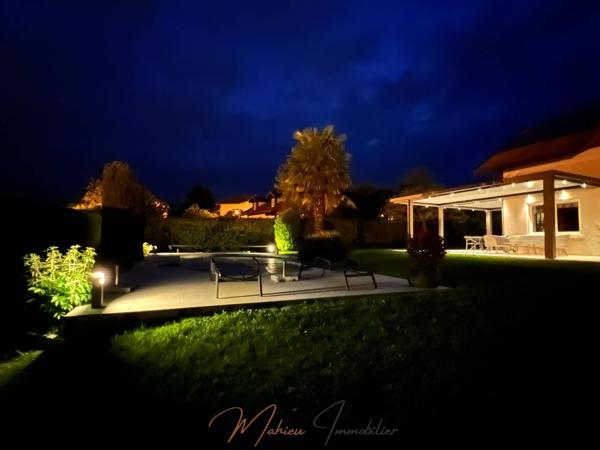 Maison 6 pièces 182m² à vendre à Cessy 01170