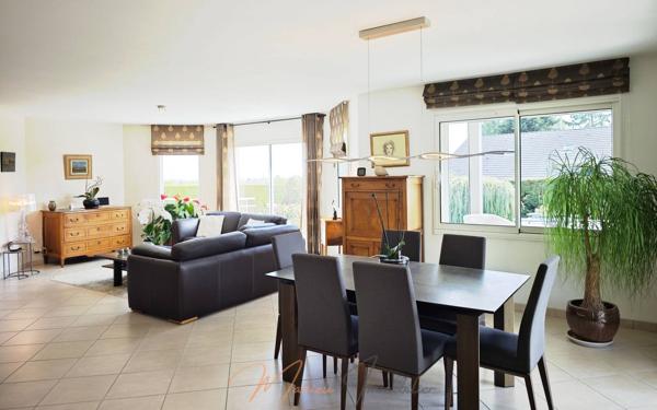 Maison 6 pièces 182m² à vendre à Cessy 01170