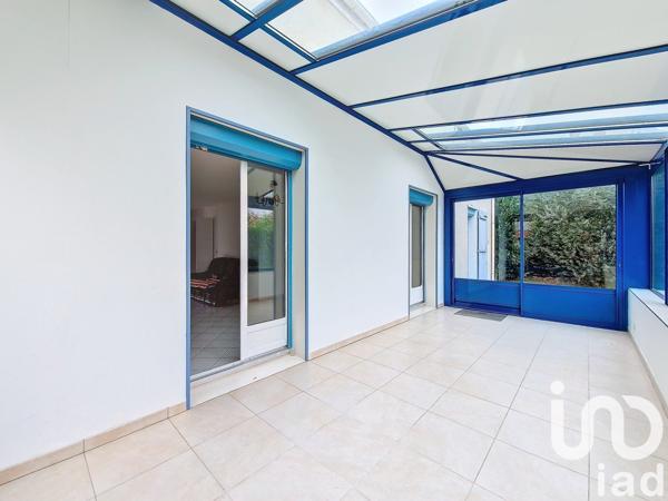 Maison 9 pièces de 224 m² à Mandres-les-Roses (94520)