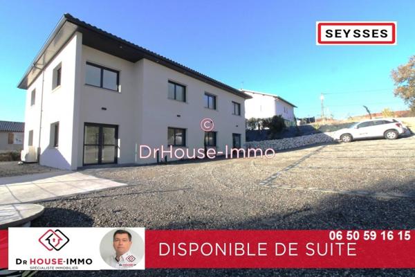Bureau à louer 3 pièces de 150 m²