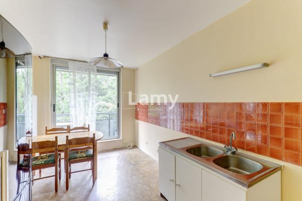 Grand t5 dans résidence de standing