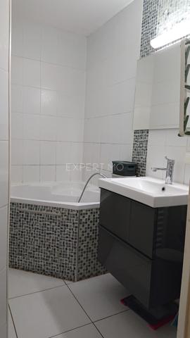 Gennevilliers (92230) Emplacement n°1 pour ce T3-Terrasse situé au calme, proche métro Gabriel Péri