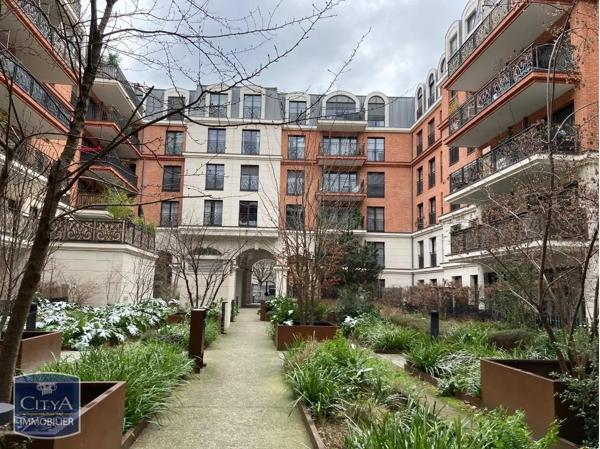 Appartement à louer 3 pièces 56.7m² Puteaux (92800)